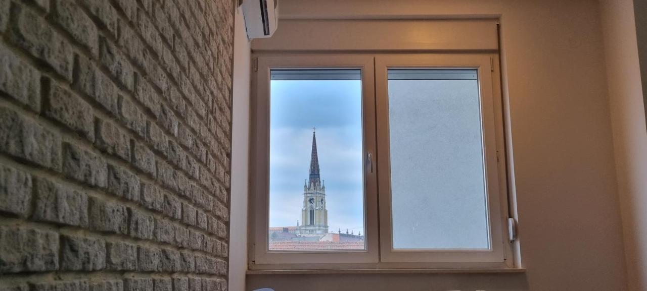 Grove Ii = Strict Centre Apartment Novi Sad