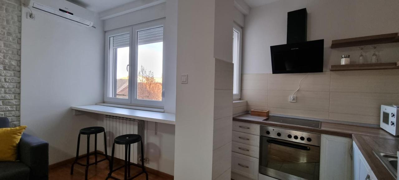 Apartment Grove Ii = Strict Centre